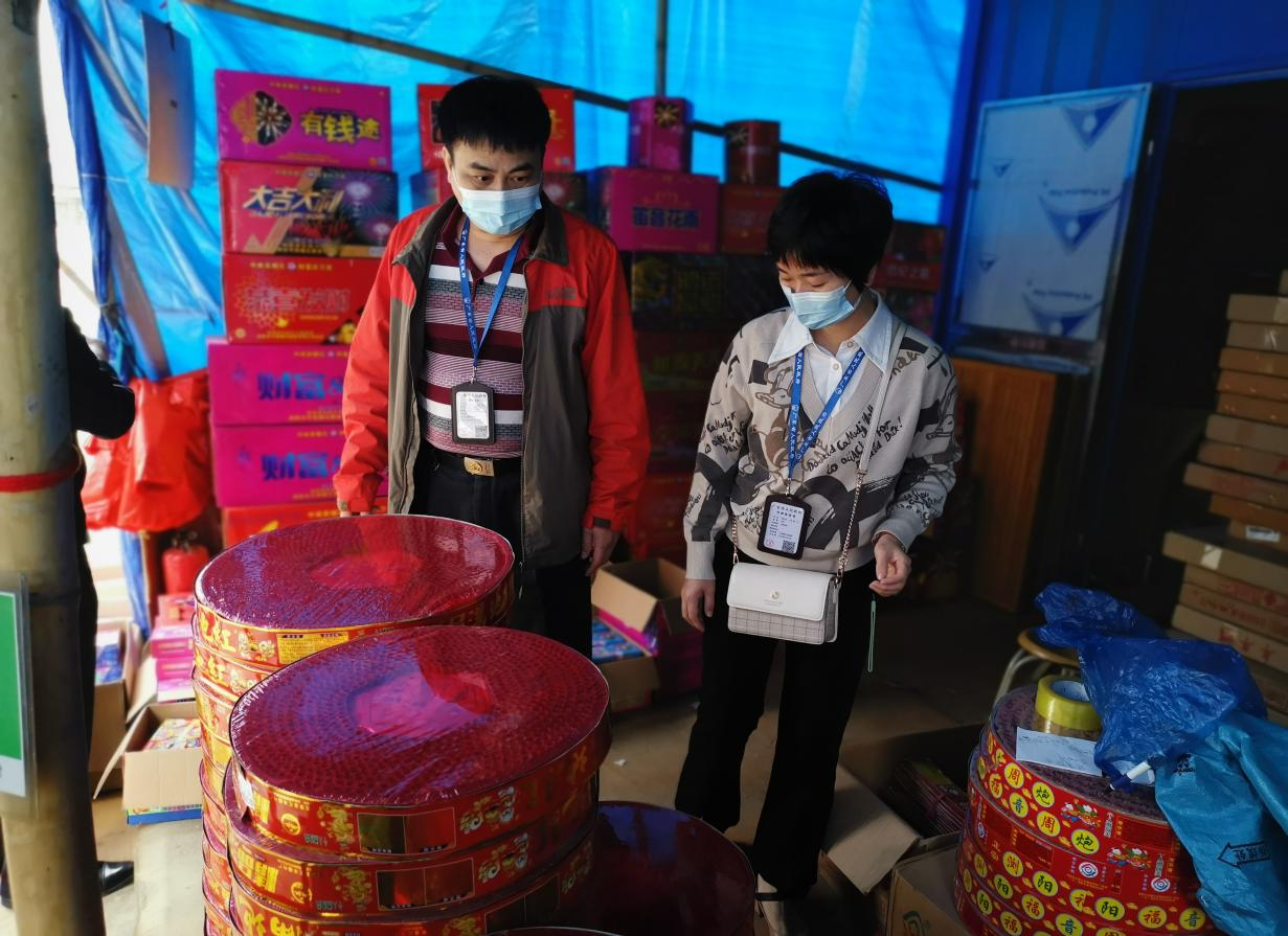 遂溪縣應急局：巡查煙花爆竹，1.png