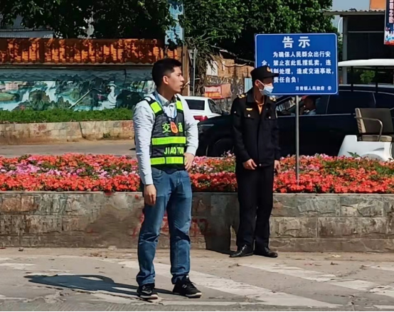（林）洋青鎮嚴抓交通安全和疫情防控2204031006.png