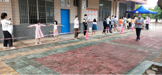 守土盡責勇擔當  核酸一線踐初心777.png