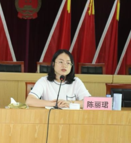 縣政協(xié)副主席陳麗珺作強(qiáng)調(diào)講話.jpg