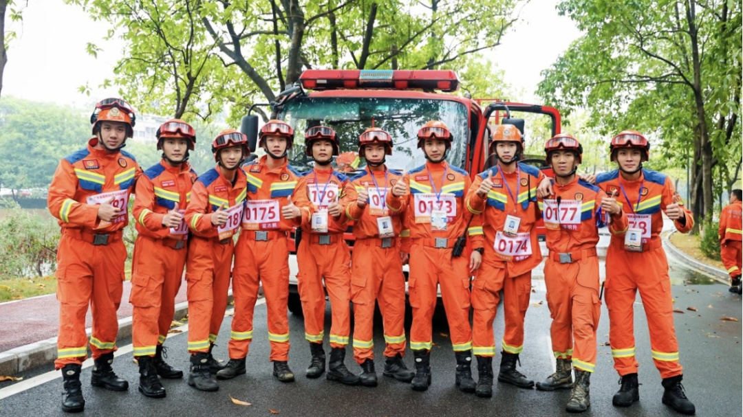 斬獲三大獎(jiǎng)項(xiàng)！遂溪縣專業(yè)森林消防隊(duì)在全省大比武中創(chuàng)佳績4.png