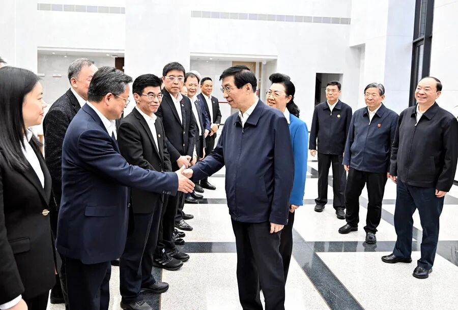 王滬寧在廣東調研時強調 深入貫徹落實黨的二十屆四中全會精神 為推進中國式現代化凝心聚力